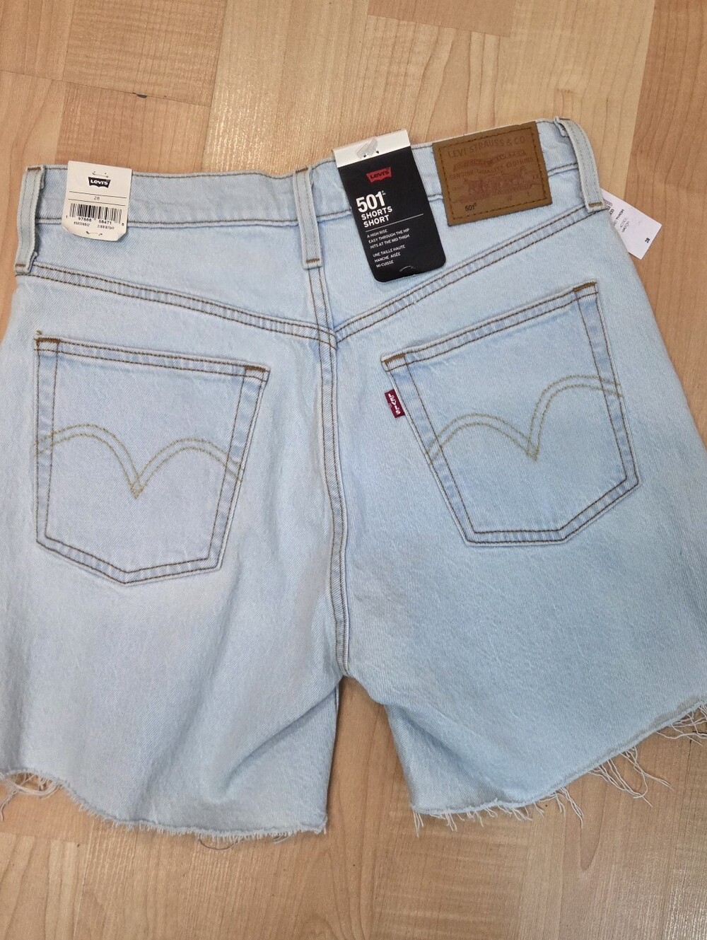 Aritzia Levi's Light Blue 501 Cutoff Denim Shorts - Men's